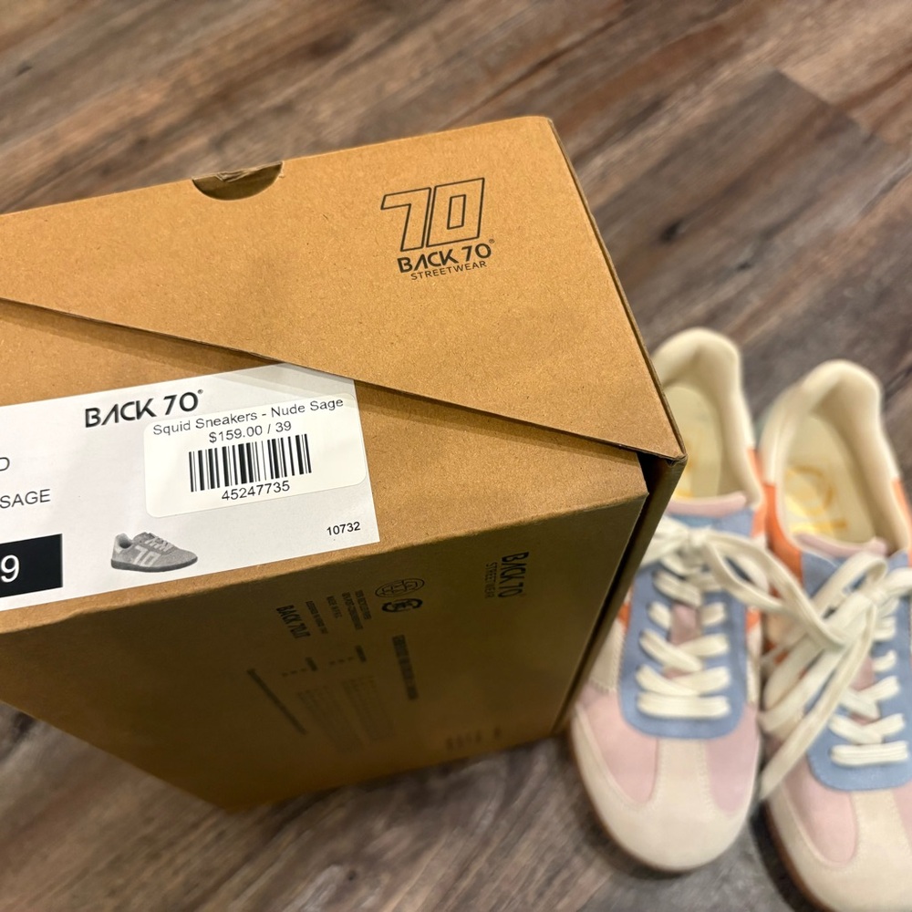 Stylish Multicolor Women's Sneakers - Picture 11 of 11
